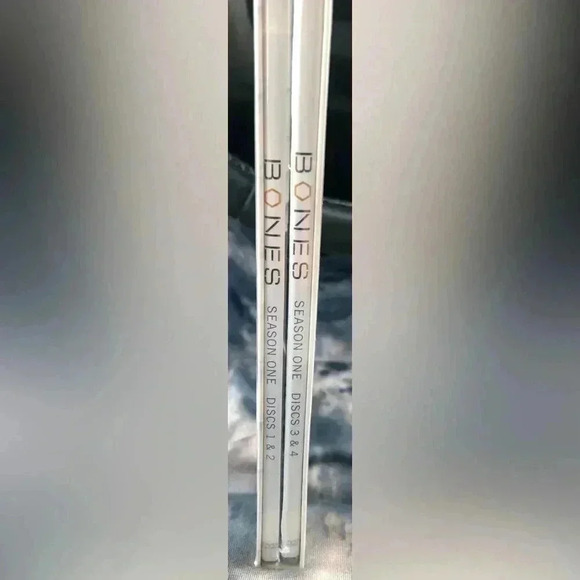 Bones Season 1 DVD Set Brand new factory sealed. - Picture 4 of 5